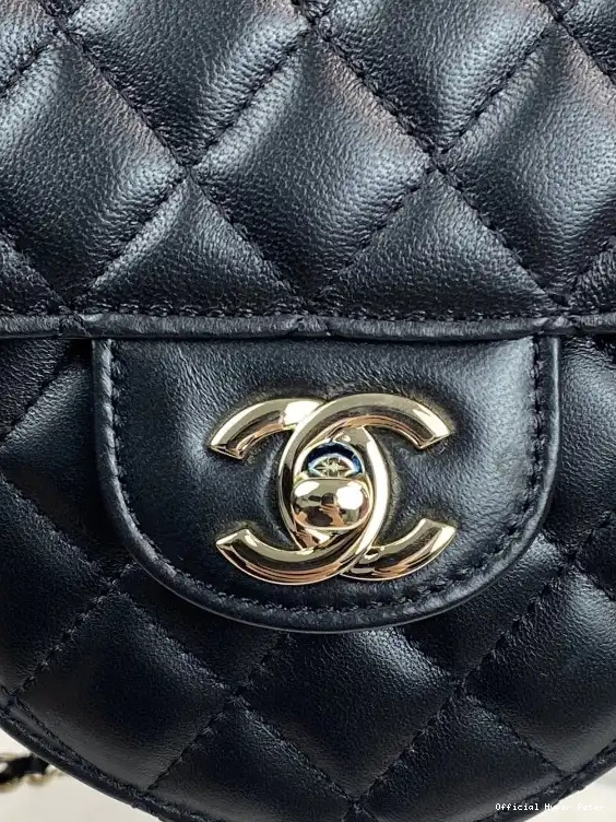 Hyper Peter Bag-18*16.5*6.5CM Heart CHANEL 0630